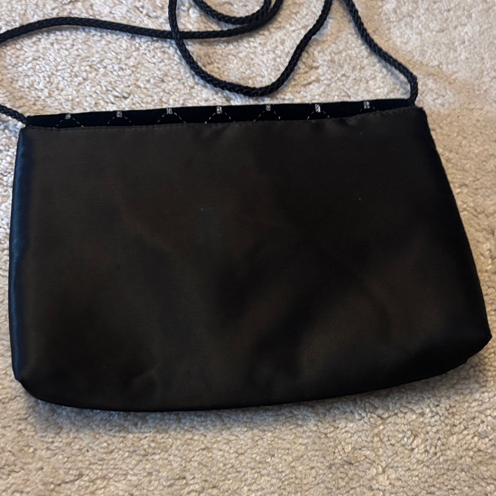 Elegant Black Evening satin Clutch - Picture 6 of 8